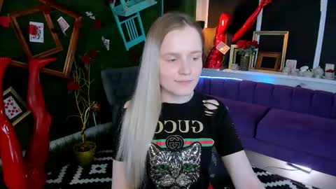 Snapshot of sherributlers chatting on May 11, 2026, 9:04 am Sweet Sherri online show from May 11, 2026, 9:04 am