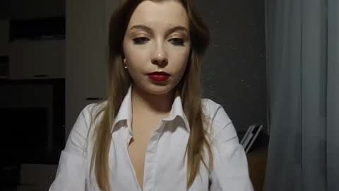 Sherry online show from December 1, 2025, 5:18 pm