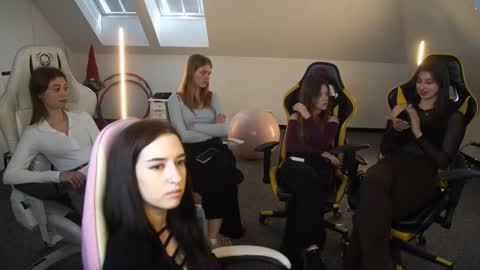 Sheryl online show from October 2, 2025, 10:22 am