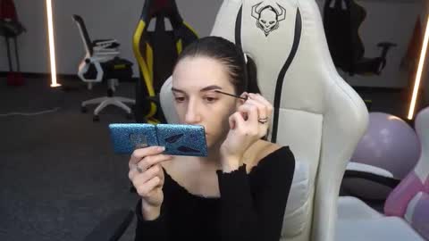 Sheryl online show from October 4, 2025, 10:24 am