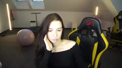 Sheryl online show from October 10, 2025, 10:14 am