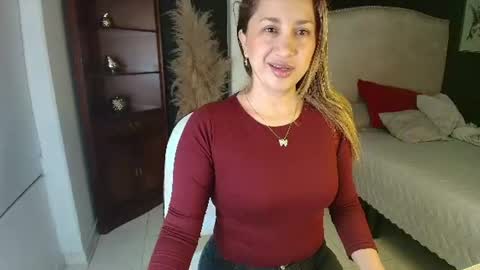 sheryl_jones online show from July 13, 2026, 10:18 am