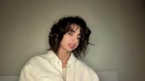 Amy online show from May 20, 2026, 1:39 pm