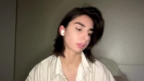 Amy online show from May 21, 2026, 12:23 pm