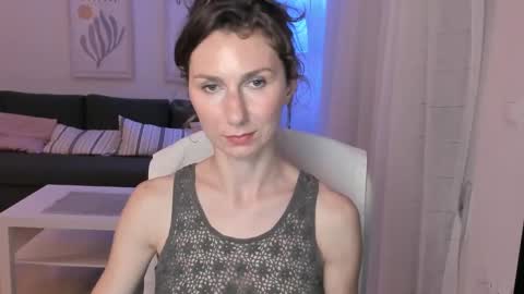 shesleepsnaked online show from March 12, 2025, 8:20 pm