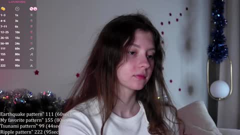 Snapshot of shickshackshock chatting on December 24, 2024, 4:19 pm Iris online show from December 24, 2024, 4:19 pm