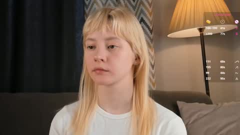 Snapshot of shickshackshock chatting on March 6, 2025, 4:52 am Iris online show from March 6, 2025, 4:52 am