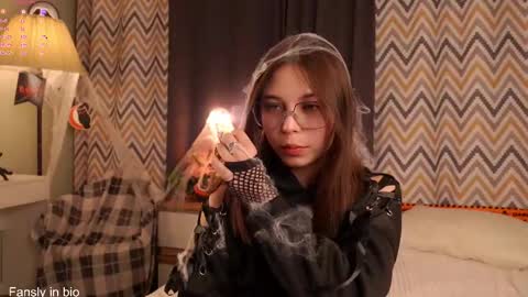 Snapshot of shickshackshock chatting on October 29, 2025, 11:56 am Iris online show from October 29, 2025, 11:56 am