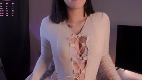 Snapshot of shickshackshock chatting on November 28, 2025, 12:08 pm Iris online show from November 28, 2025, 12:08 pm