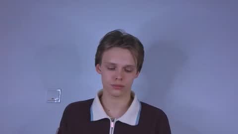 Snapshot of shidoffer77 chatting on March 25, 2026, 4:07 am Nenedent online show from March 25, 2026, 4:07 am