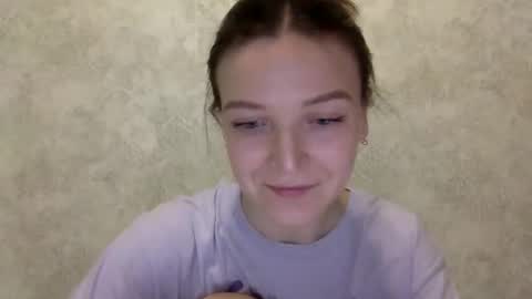 Snapshot of shining_pearl chatting on April 23, 2026, 8:44 pm Jesica online show from April 23, 2026, 8:44 pm