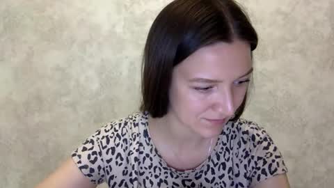 Snapshot of shining_pearl chatting on May 17, 2026, 7:32 pm Jesica online show from May 17, 2026, 7:32 pm