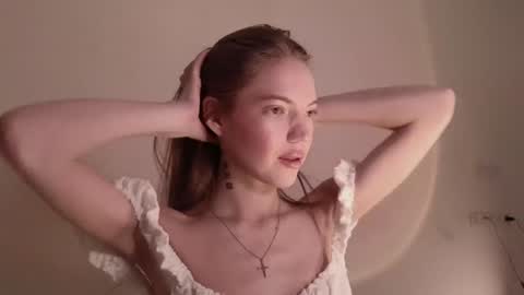 Snapshot of shiningstarrr chatting on December 29, 2024, 7:00 pm Nika online show from December 29, 2024, 7:00 pm