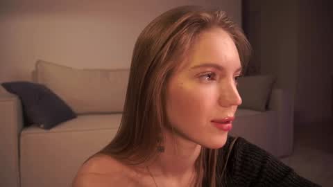 Snapshot of shiningstarrr chatting on January 8, 2025, 3:40 am Nika online show from January 8, 2025, 3:40 am