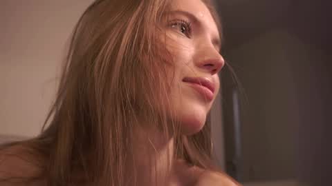 Snapshot of shiningstarrr chatting on January 9, 2025, 12:19 pm Nika online show from January 9, 2025, 12:19 pm