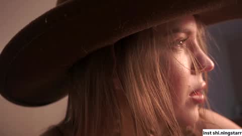 Snapshot of shiningstarrr chatting on January 11, 2025, 8:22 am Nika online show from January 11, 2025, 8:22 am