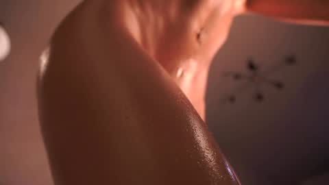 Snapshot of shiningstarrr chatting on January 28, 2025, 8:57 am Nika online show from January 28, 2025, 8:57 am