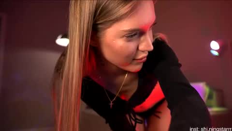 Snapshot of shiningstarrr chatting on March 5, 2025, 10:21 pm Nika online show from March 5, 2025, 10:21 pm