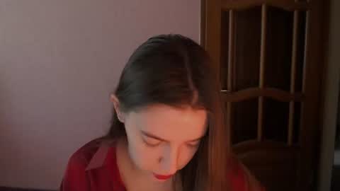 shiraha___rafieru online show from June 9, 2026, 8:37 am