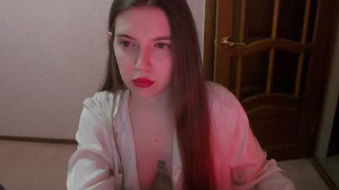 shiraha___rafieru online show from June 16, 2026, 9:06 pm
