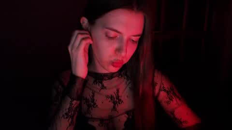 shiraha___rafieru online show from July 16, 2026, 8:37 pm
