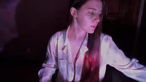 shiraha___rafieru online show from July 22, 2026, 9:17 pm