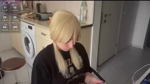 Snapshot of shirayuki_hime chatting on October 4, 2025, 10:46 am Im Lilu Rosenblum Guys I have ----Ill be glad to see you there online show from October 4, 2025, 10:46 am