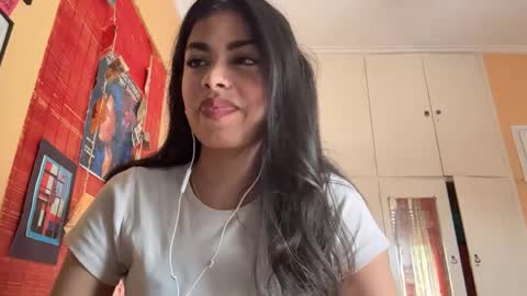 Snapshot of shirleendurrah chatting on April 3, 2026, 7:50 am Karin online show from April 3, 2026, 7:50 am