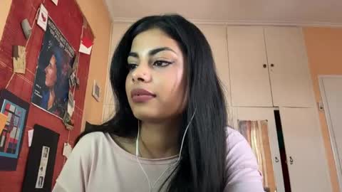 Snapshot of shirleendurrah chatting on April 11, 2026, 2:21 pm Karin online show from April 11, 2026, 2:21 pm