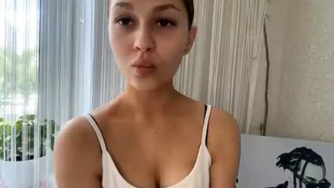Snapshot of shirleepoma chatting on June 25, 2026, 8:30 am Joli online show from June 25, 2026, 8:30 am