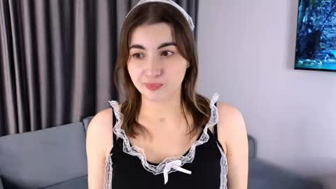 Snapshot of shirley_frazier chatting on November 28, 2025, 2:09 pm Maria online show from November 28, 2025, 2:09 pm