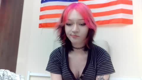 Luna online show from February 20, 2026, 10:10 pm