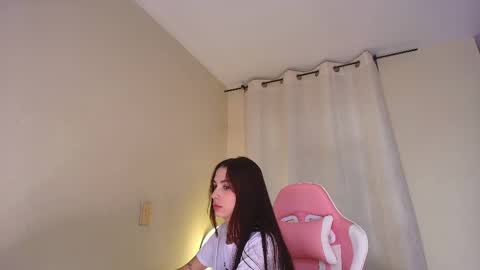  kendal  online show from October 20, 2025, 2:06 pm