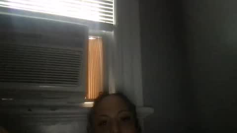 Snapshot of shockingtitz chatting on May 6, 2026, 9:31 pm spanish princess online show from May 6, 2026, 9:31 pm
