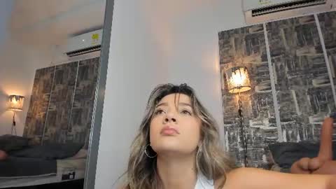 SHOFIA online show from June 19, 2026, 5:17 pm