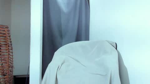 Snapshot of shooter_boy_ chatting on February 26, 2026, 3:44 pm Shooter online show from February 26, 2026, 3:44 pm