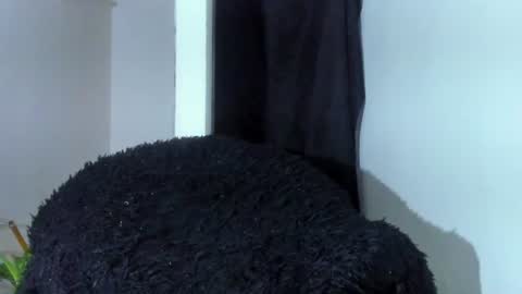 Snapshot of shooter_boy_ chatting on June 19, 2026, 3:00 am Shooter online show from June 19, 2026, 3:00 am