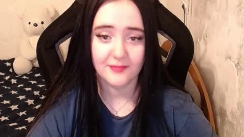 Snapshot of show_for_you chatting on December 12, 2024, 9:19 am show_for_you online show from December 12, 2024, 9:19 am