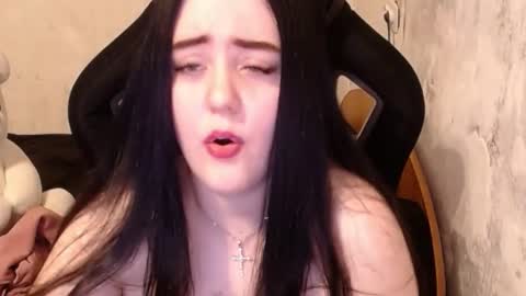 Snapshot of show_for_you chatting on December 26, 2024, 2:05 pm show_for_you online show from December 26, 2024, 2:05 pm