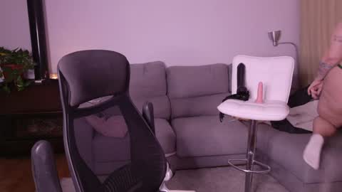 Snapshot of showmebbw chatting on January 8, 2025, 6:31 pm Mimi online show from January 8, 2025, 6:31 pm