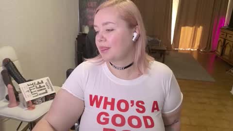 Mimi   online show from February 6, 2026, 9:01 am