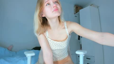 jennywoody online show from April 2, 2026, 2:31 am