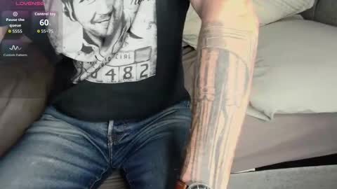 showofjay online show from September 8, 2025, 6:07 pm