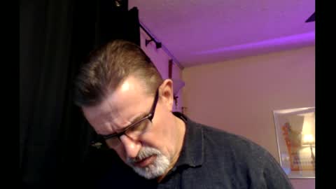 shrewtamer online show from March 7, 2025, 1:42 am