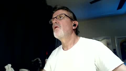 shrewtamer online show from December 23, 2025, 3:15 am