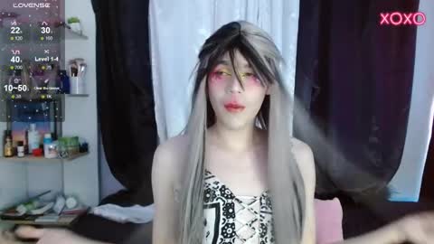 Snapshot of shun_sun chatting on February 21, 2025, 7:21 pm Shun White online show from February 21, 2025, 7:21 pm