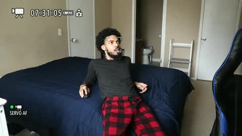 shvrkbxy online show from February 14, 2025, 5:14 pm