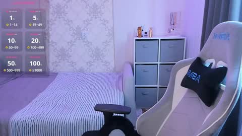Snapshot of shy_annacutie chatting on May 27, 2026, 6:10 am Anna online show from May 27, 2026, 6:10 am