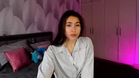 Mika online show from October 26, 2025, 2:39 am