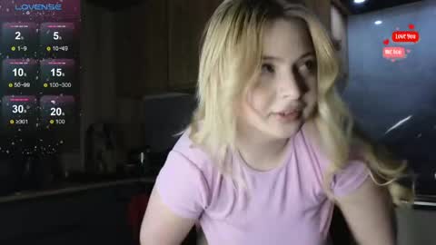 Molly online show from May 27, 2026, 9:12 pm